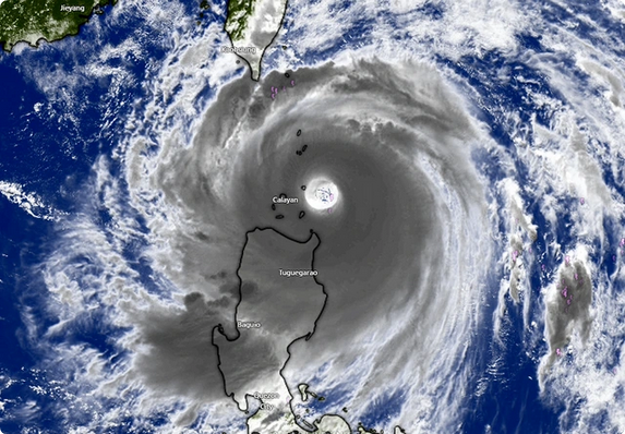Ảnh vệ tinh về siêu bão Ragasa trước khi đi vào Biển Đông thành cơn bão số 9. ẢNH: WINDY sieu-bao-ragasajpg.png