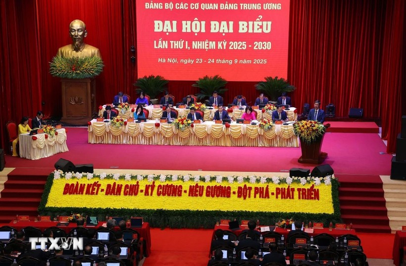 Phiên trù bị Đại hội đại biểu Đảng bộ các cơ quan Đảng Trung ương lần thứ nhất, nhiệm kỳ 2025-2030). Ảnh: Văn Điệp/TTXVN) Phiên trù bị Đại hội đại biểu Đảng bộ các cơ quan Đảng Trung ương lần thứ nhất, nhiệm kỳ 2025-2030. )Ảnh: Văn Điệp/TTXVN)