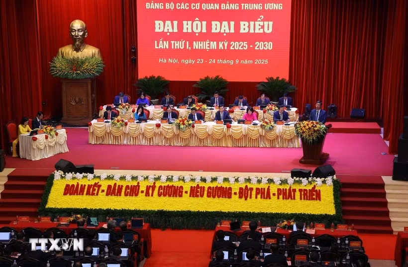 Phiên trù bị Đại hội đại biểu Đảng bộ các cơ quan Đảng Trung ương lần thứ nhất, nhiệm kỳ 2025-2030. )Ảnh: Văn Điệp/TTXVN)