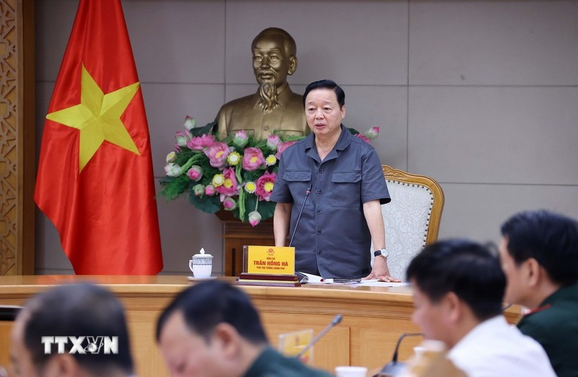 Phó Thủ tướng Trần Hồng Hà phát biểu chỉ đạo cuộc họp. (Ảnh: Văn Điệp/TTXVN) Phó Thủ tướng Trần Hồng Hà phát biểu chỉ đạo cuộc họp. (Ảnh: Văn Điệp/TTXVN)