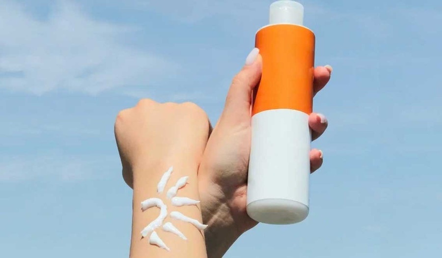 Thu hồi kem bôi da Sun G8 Collagen vì chỉ số SPF thấp hơn nhãn ghi (ảnh minh họa). Thu hồi Kem bôi da Sun G8 Collagen vì chỉ số SPF thấp hơn nhãn ghi
