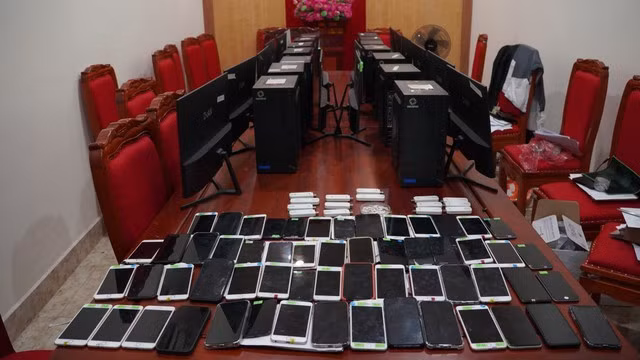 Phương tiện các đối tượng sử dụng để thực hiện hành vi phạm tội