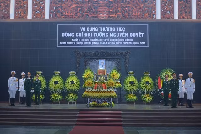 Linh cữu Đại tướng Nguyễn Quyết được quàn tại Nhà tang lễ Quốc gia (số 5 Trần Thánh Tông, TP Hà Nội)