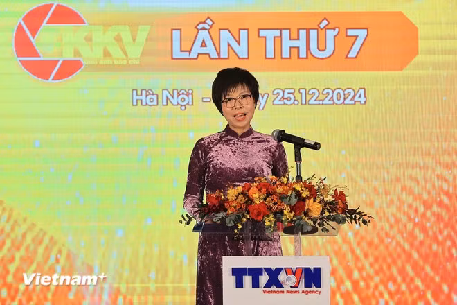 Bà Vũ Việt Trang, Bí thư Đảng ủy, Tổng Giám đốc Thông tấn xã Việt Nam phát biểu tại buổi lễ. (Ảnh: Hoài Nam/Vietnam+)