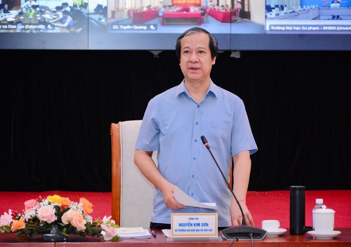 Bộ trưởng Nguyễn Kim Sơn cho biết việc biên soạn, thẩm định, ban hành bộ SGK thống nhất sẽ được thực hiện theo quy trình chặt chẽ.