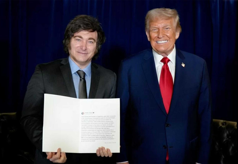 Tổng thống Argentina Javier Milei (trái) và Tổng thống Mỹ Donald Trump. Ảnh nguồn: Argentina Reports Tổng thống Argentina Javier Milei (trái) và Tổng thống Mỹ Donald Trump.