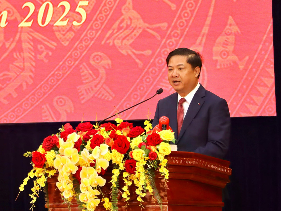 Ông Lương Nguyễn Minh Triết phát biểu nhận nhiệm vụ. ẢNH: HỮU TÚ Ông Lương Nguyễn Minh Triết phát biểu nhận nhiệm vụ. ẢNH: HỮU TÚ