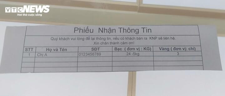Khách muốn mua bạc được yêu cầu để lại thông tin và chờ cửa hàng liên hệ sau. gia-bac-3.jpg