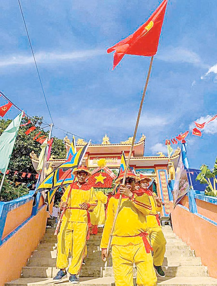 Đình làng Xương Lý tổ chức Lễ tế thu theo lệ vào ngày mùng 9.7 âm lịch hằng năm. Ảnh: Kim Chức