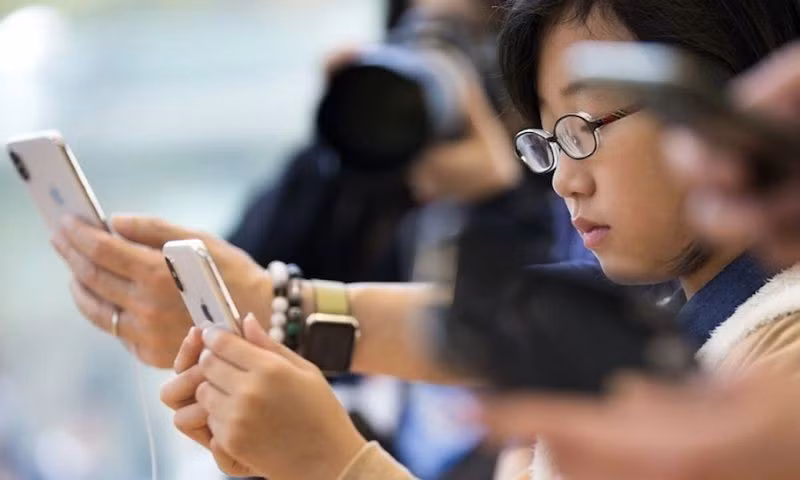 Vượt qua truyền hình thương mại, internet trở thành nguồn cung cấp tin tức chính hàng ngày tại Nhật Bản.