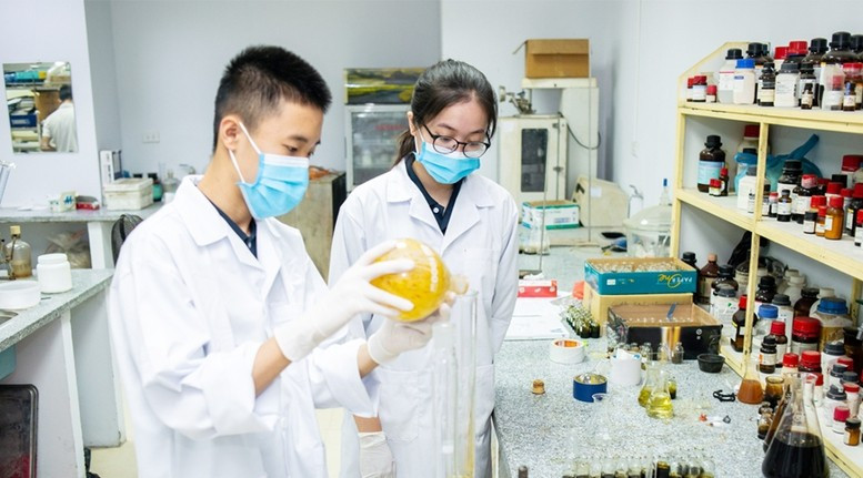 Nghị định số 263/2025/NĐ-CP của Chính phủ quy định nhiều chính sách ưu đãi đối với nhà khoa học và kỹ sư trẻ tài năng (ảnh minh họa). Nghị định số 263/2025/NĐ-CP của Chính phủ quy định nhiều chính sách ưu đãi đối với nhà khoa học và kỹ sư trẻ tài năng (ảnh minh họa).
