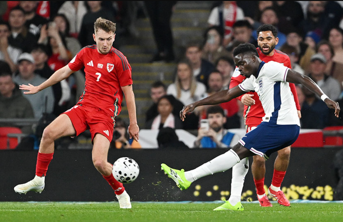 Bukayo Saka trở lại sau chấn thương và tỏa sáng Bukayo Saka trở lại sau chấn thương và tỏa sáng