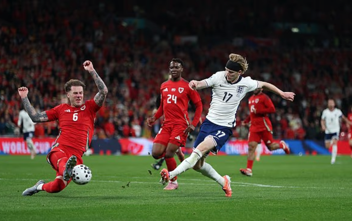 Giới chuyên môn không đánh giá cao Xứ Wales trước "gã khổng lồ" Anh quốc Giới chuyên môn không đánh giá cao Xứ Wales trước 'gã khổng lồ' Anh quốc