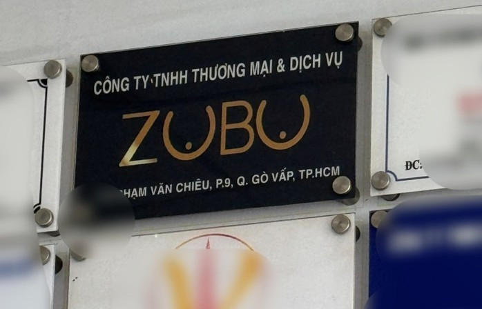 Tên công ty và logo gây tranh cãi - Ảnh: ĐSPL Tên công ty và logo gây tranh cãi - Ảnh: ĐSPL