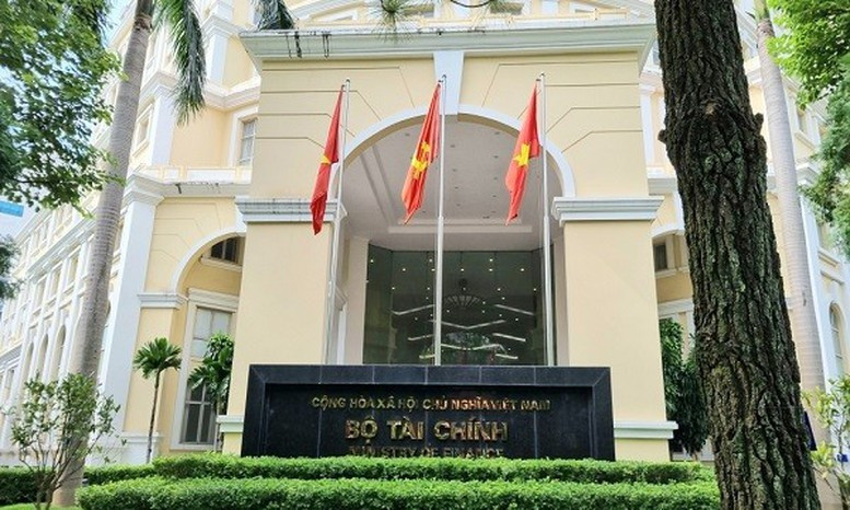 Bộ Tài chính là cơ quan Thường trực của Ban Chỉ đạo. Ảnh: VGP Bộ Tài chính - cơ quan Thường trực của Ban Chỉ đạo có nhiệm vụ là đầu mối giúp Ban Chỉ đạo trong việc thực hiện các chức năng, nhiệm vụ, quyền hạn của Ban.