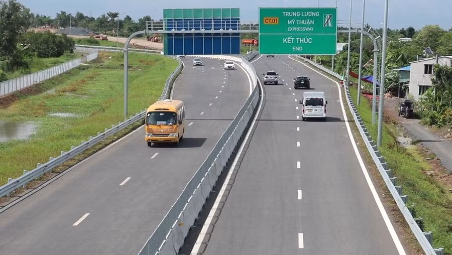 Cao tốc Trung Lương - Mỹ Thuận áp dụng mức phí mới bắt đầu từ ngày 1-11 tới