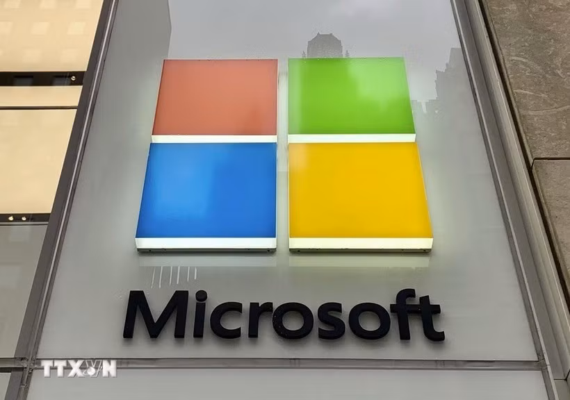 Biểu tượng Microsoft tại một cửa hàng ở New York, Mỹ. (Ảnh: Kyodo/TTXVN)