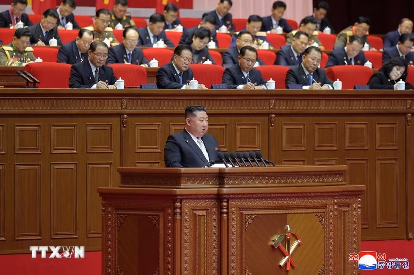 hà lãnh đạo Kim Jong Un phát biểu tại ngày làm việc thứ hai của Đại hội lần thứ IX Đảng Lao động Triều Tiên ở Bình Nhưỡng ngày 20/2/2026. (Ảnh: KCNA/TTXVN)