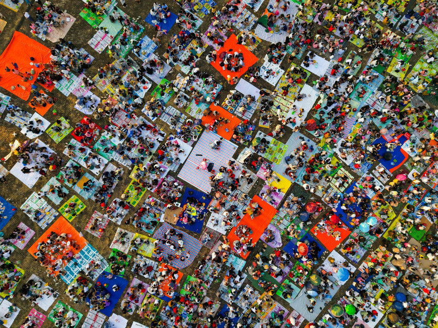 Khung cảnh tấp nập trên đỉnh Bà Đen (Tây Ninh) những ngày đầu xuân năm mới