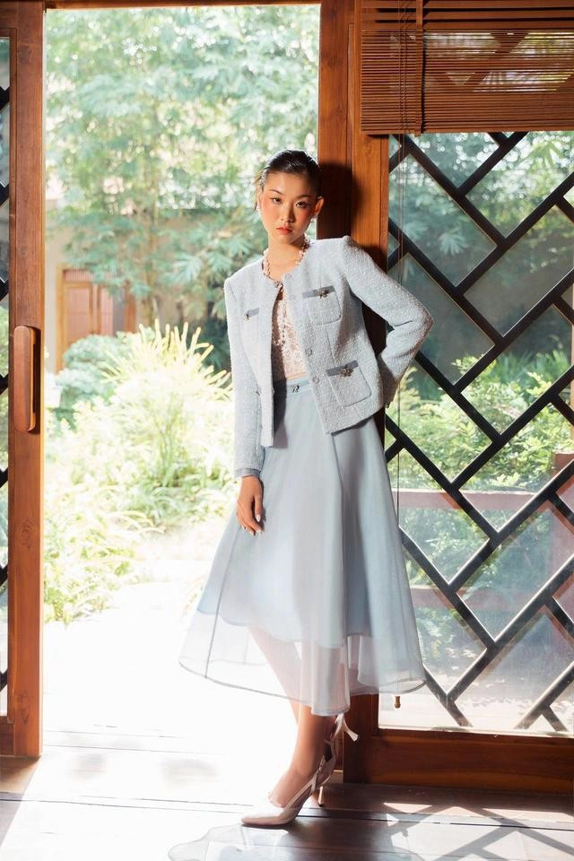 Những bản phối xếp lớp sử dụng các lớp layer không ngừng khơi gợi trí tưởng tượng và óc tò mò khi có thể tạo ra hiệu ứng thị giác cuốn hút ấn tượng. ẢNH: ITWARDROBE