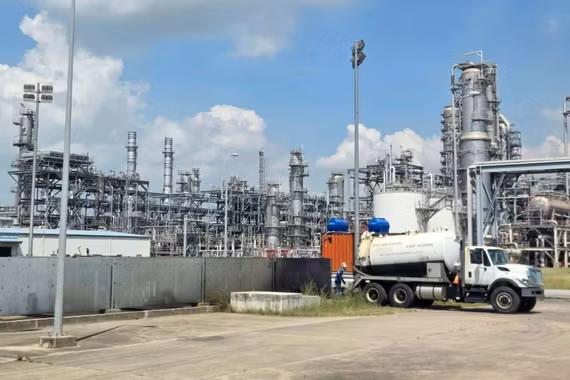 Nghi Sơn lần đầu có lãi gần 14.000 tỉ đồng giữa cú sốc nguồn dầu thô