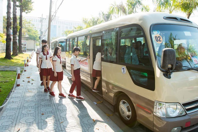 Từ 1-1-2025, ô tô kinh doanh chở trẻ em mầm non, học sinh phải sơn màu vàng đậm. Ảnh minh họa tu-1-1-2025-xe-o-to-kinh-doanh-cho-tre-em-mam-non-hoc-sinh-phai-son-mau-vang-dam.jpg