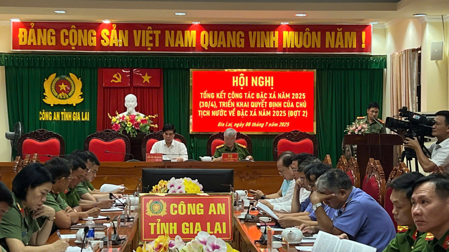 Quang cảnh hội nghị tổng kết công tác đặc xá năm 2025 đợt 1, tại điểm cầu Gia Lai. Ảnh: Nguyễn Hằng quang-canh-hoi-nghi.jpg