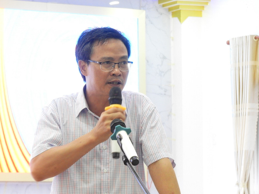 Chủ tịch UBND huyện Ia Grai Lê Ngọc Quý phát biểu tại hội nghị. Ảnh Thanh Nhật chu-tich-ubnd-huyen-ia-grai-le-ngoc-quy-phat-bieu-tai-hoi-nghi-anh-thanh-nhat-dscn5217.jpg