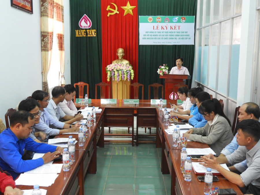 Quang cảnh buổi lễ. Ảnh Thanh Nhật quang-canh-buoi-le-anh-thanh-nhat-dscn6215.jpg
