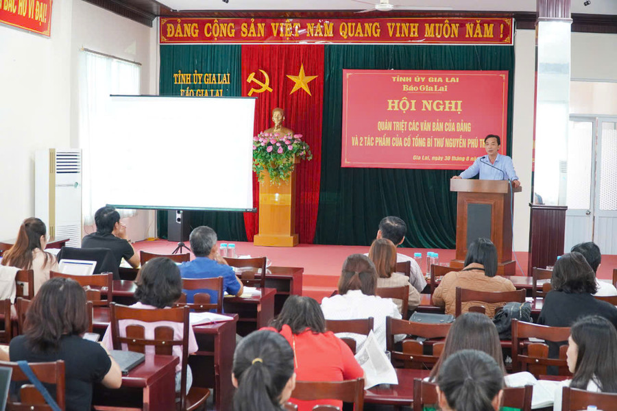 Quang cảnh hội nghị quán triệt. Ảnh: Đ.T Quang cảnh hội nghị quán triệt. Ảnh: Đ.T