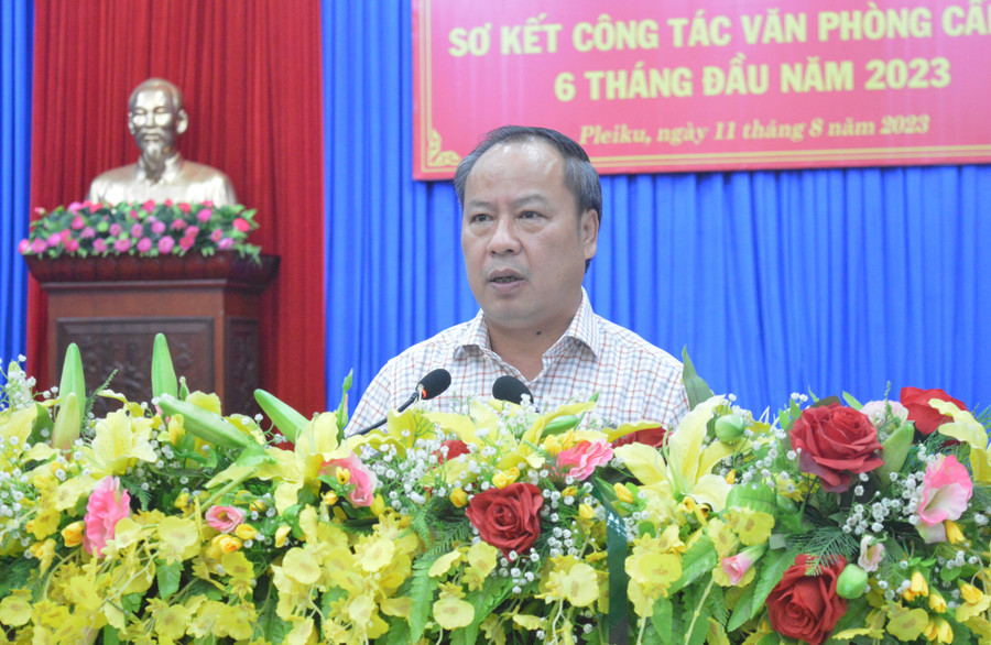 Phó Bí thư Thường trực Tỉnh ủy Châu Ngọc Tuấn phát biểu chỉ đạo. Ảnh: Anh Huy Phó Bí thư Thường trực Tỉnh ủy Châu Ngọc Tuấn phát biểu chỉ đạo. Ảnh: Anh Huy