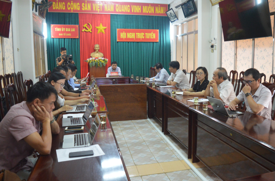 Quang cảnh hội nghị bồi dưỡng kiến thức về xây dựng Đảng tại Ban Tổ chức Tỉnh ủy. Ảnh: Anh Huy