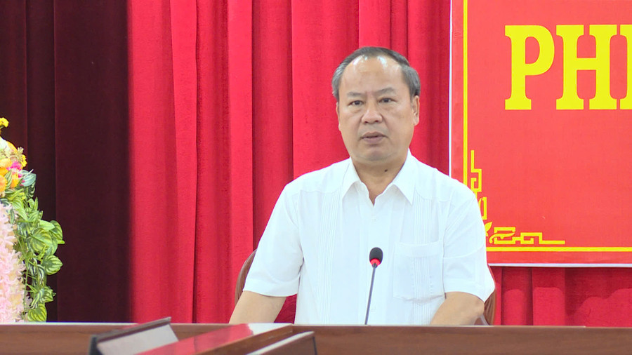 Phó Bí thư Thường trực Tỉnh ủy Châu Ngọc Tuấn chủ trì phiên họp lần thứ nhất Tiểu ban Tuyên truyền và Phục vụ Đại hội đại biểu Đảng bộ tỉnh lần thứ XVII. Ảnh: P.D