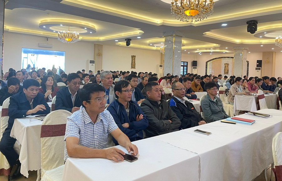 Các học viên tham gia lớp bồi dưỡng. Ảnh: Anh Huy