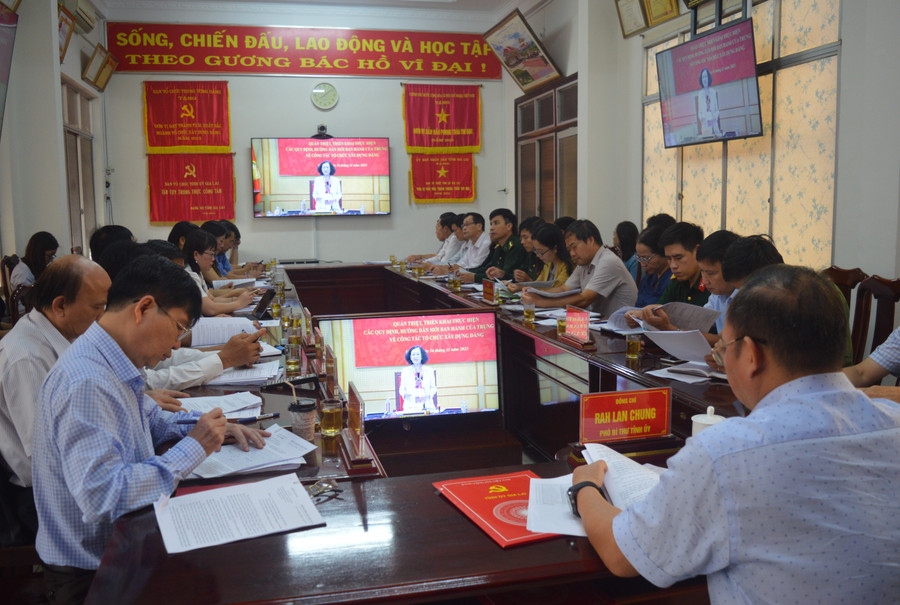 Đồng chí Trương Thị Mai-Ủy viên Bộ Chính trị, Thường trực Ban Bí thư, Trưởng Ban Tổ chức Trung ương phát biểu chỉ đạo tại hội nghị. Ảnh: Anh Huy Đồng chí Trương Thị Mai-Ủy viên Bộ Chính trị, Thường trực Ban Bí thư, Trưởng Ban Tổ chức Trung ương phát biểu chỉ đạo tại hội nghị. Ảnh: Anh Huy