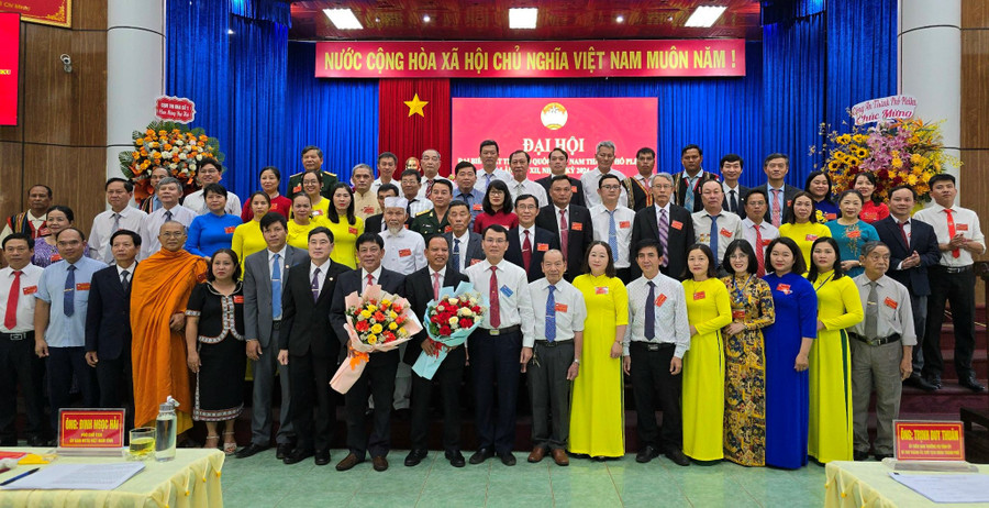Đến nay, 17/17 huyện, thị xã thành phố đã hoàn thành đại hội đại biểu MTTQ Việt Nam cấp huyện. Ảnh: P.D Đến nay, 17/17 huyện, thị xã thành phố đã hoàn thành đại hội đại biểu MTTQ Việt Nam cấp huyện. Ảnh: P.D
