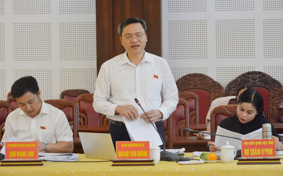 Phó Chủ tịch Hội đồng Dân tộc của Quốc hội Quàng Văn Hương phát biểu tại buổi làm việc. Ảnh: Anh Huy Phó Chủ tịch Hội đồng Dân tộc của Quốc hội Quàng Văn Hương phát biểu tại buổi làm việc. Ảnh: Anh Huy