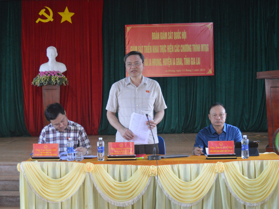 Phó Chủ tịch Hội đồng Dân tộc của Quốc hội Quàng Văn Hương phát biểu tại buổi làm việc. Ảnh: Anh Huy Phó Chủ tịch Hội đồng Dân tộc của Quốc hội Quàng Văn Hương phát biểu tại buổi làm việc. Ảnh: Anh Huy