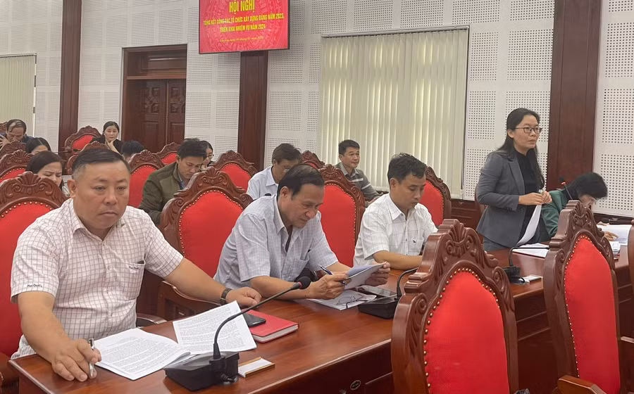 Các đại biểu trao đổi, thảo luận tại hội nghị. Ảnh: Anh Huy