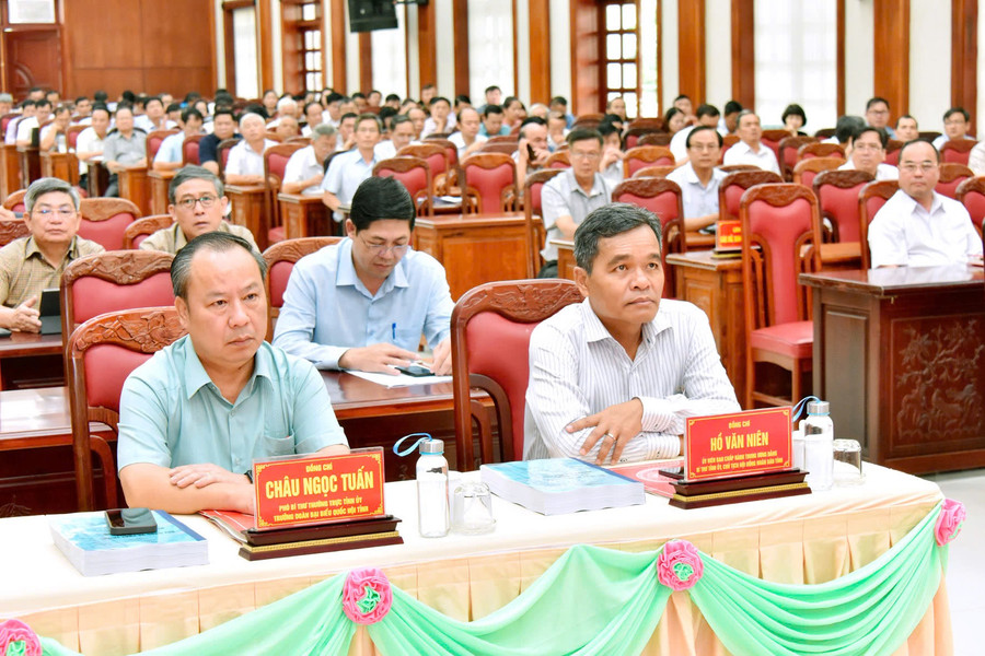 Các đại biểu tham dự hội nghị học tập, quán triệt tại điểm cầu chính Hội trường 2-9 (TP. Pleiku). Ảnh: Đức Thụy
