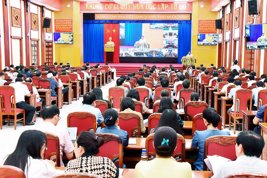 Quang cảnh hội nghị tại điểm cầu Hội trường 2-9. Ảnh: Đức Thụy