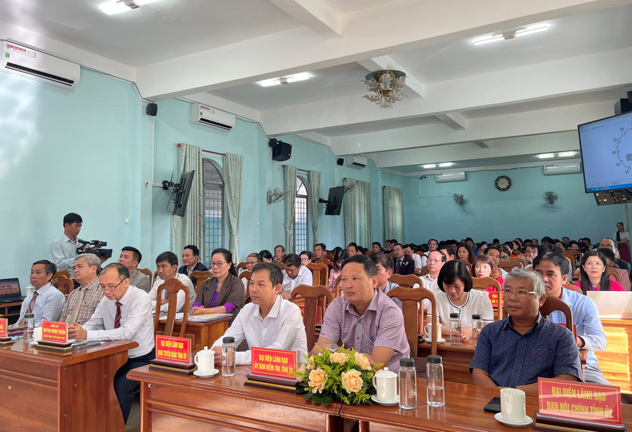 Các đại biểu tham dự khai mạc hội thi. Ảnh: Anh Huy Các đại biểu tham dự khai mạc hội thi. Ảnh: Anh Huy