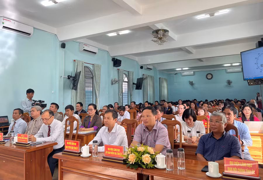 Các đại biểu tham dự khai mạc hội thi. Ảnh: Anh Huy