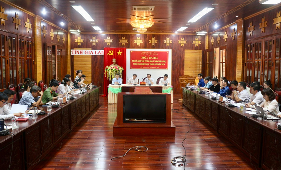 Quang cảnh hội nghị sơ kết công tác tuyên giáo 6 tháng đầu năm và triển khai nhiệm vụ 6 tháng cuối năm 2024. Ảnh: P.D