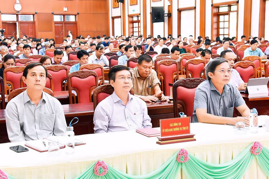 Các đại biểu tham dự Hội nghị tại điểm cầu Hội trường 2-9. Ảnh: Đức Thụy