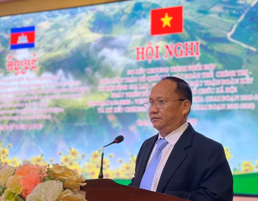 Phó Bí thư Tỉnh ủy Rah Lan Chung phát biểu tại hội nghị. Ảnh: Anh Huy