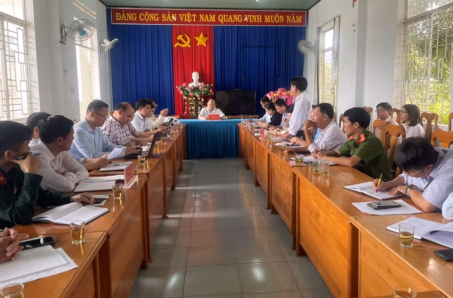 Quang cảnh buổi làm việc tại xã Pờ Tó. Ảnh: Anh Huy