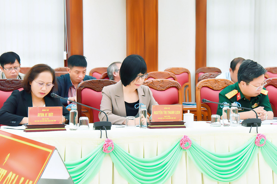 Các đại biểu tham dự hội nghị tại điểm cầu Hội trường 2-9. Ảnh: Đức Thụy Các đại biểu tham dự hội nghị tại điểm cầu Hội trường 2-9. Ảnh: Đức Thụy