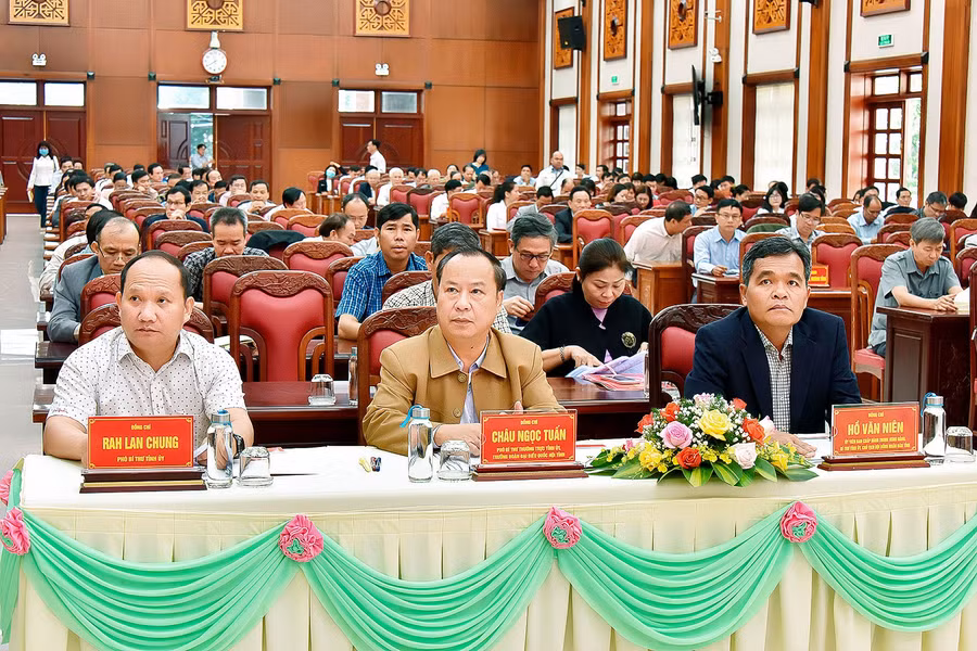 Các đại biểu tham dự hội nghị tại điểm cầu Hội trường 2-9. Ảnh: Đức Thụy