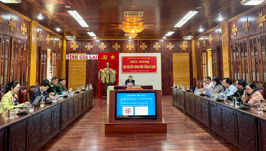 Quang cảnh hội nghị tại điểm cầu Hội trường 2-9. Ảnh: Anh Huy